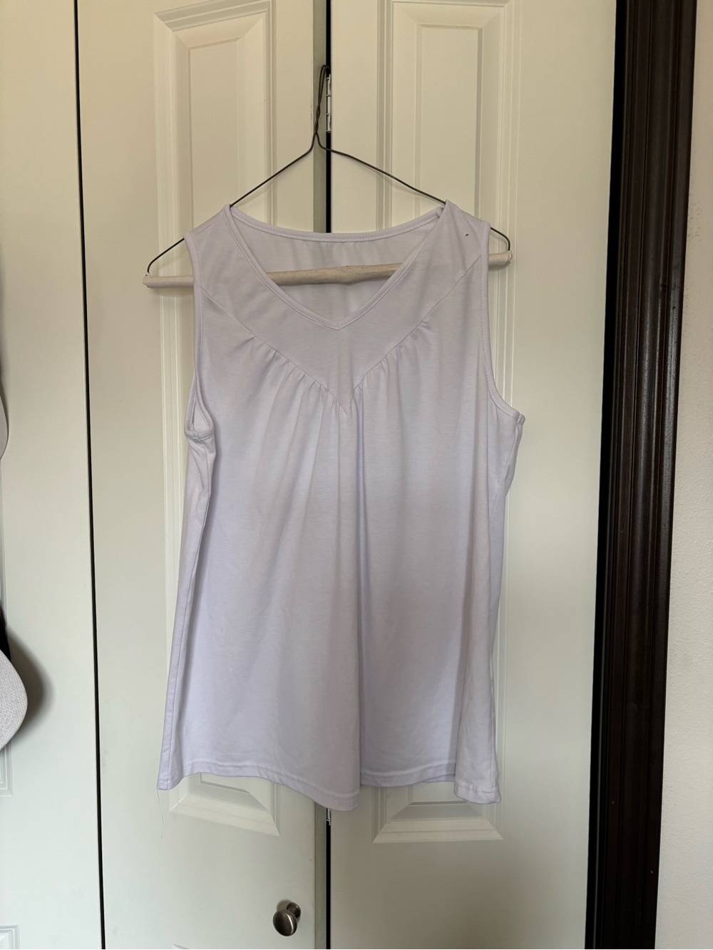 Sleeveless V-Neck Tank Top in White